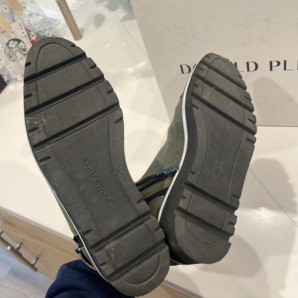 Donald Pliner Tinsley Wax Boot - Picture 5 of 6